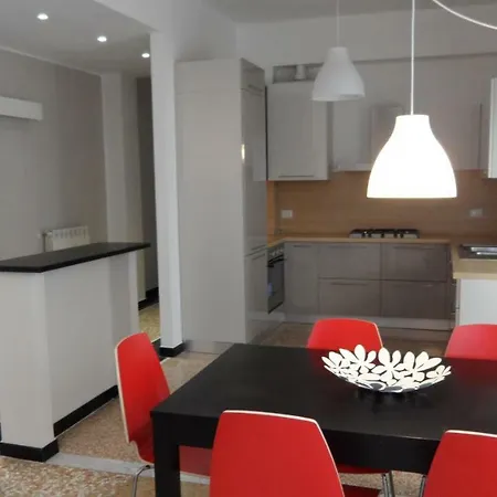 Al Molo Apartment *