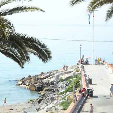 Al Molo Apartment Finale Ligure