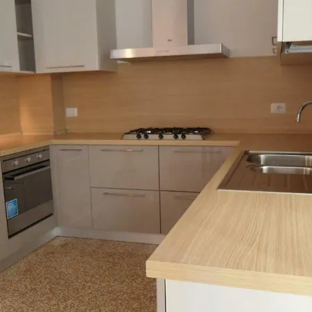 Al Molo Apartment *